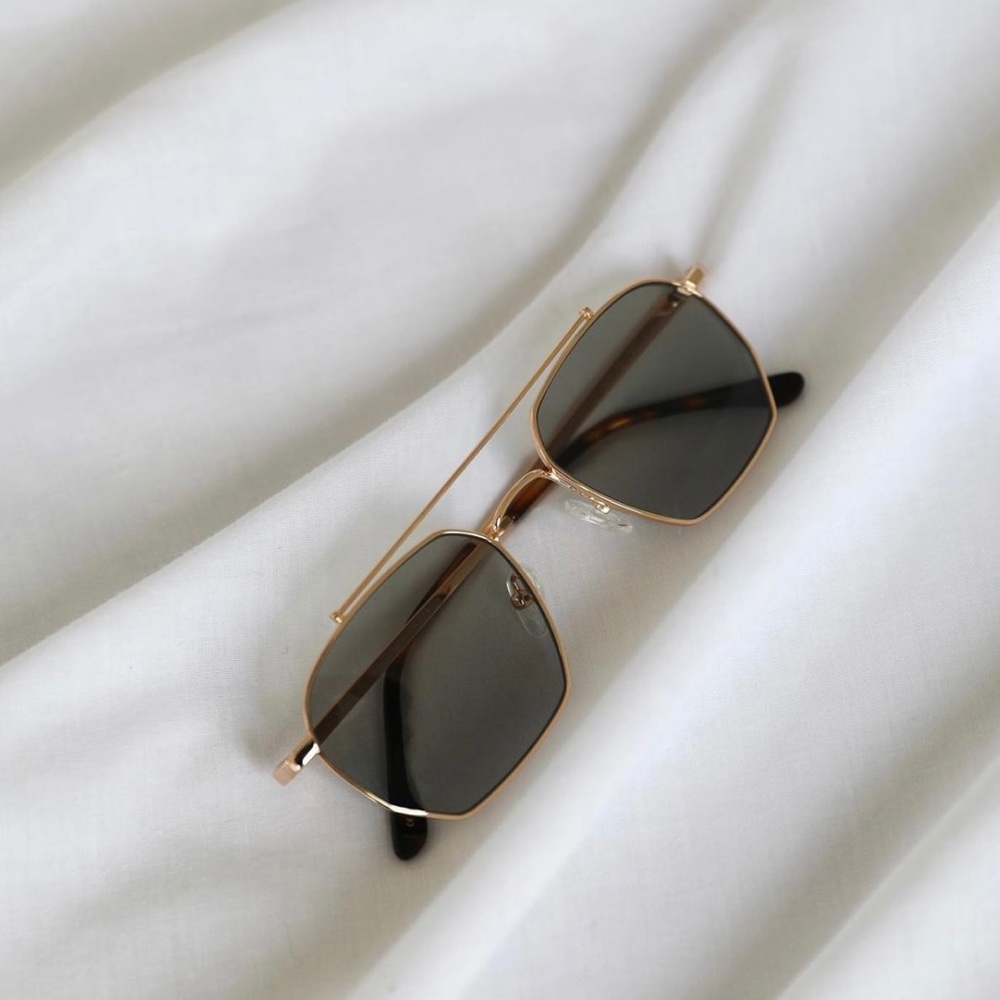 VEHLA Sunglasses